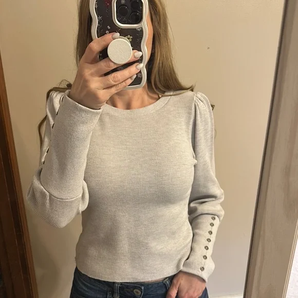 Women's Gray Long Sleeve Top - Picture 1 of 6